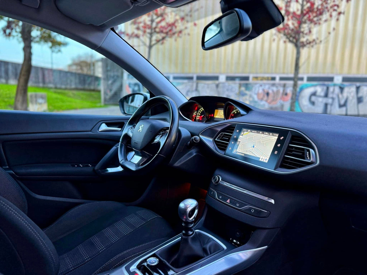 Peugeot 308 SW 1.2 e-THP 130cv Allure