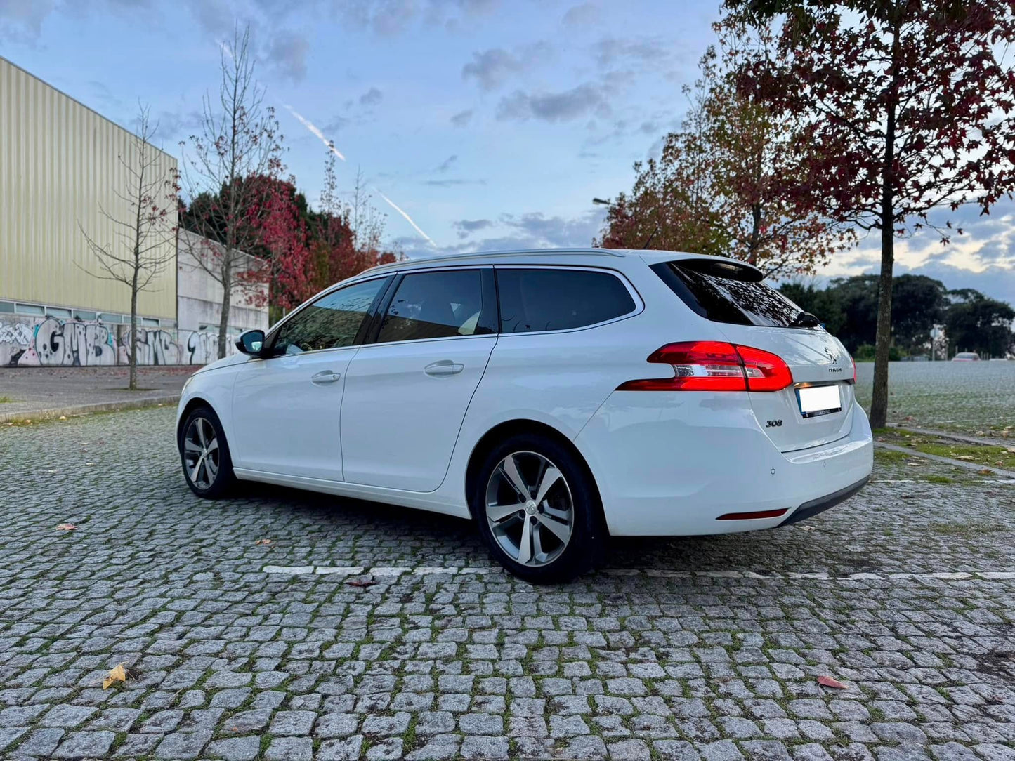 Peugeot 308 SW 1.2 e-THP 130cv Allure