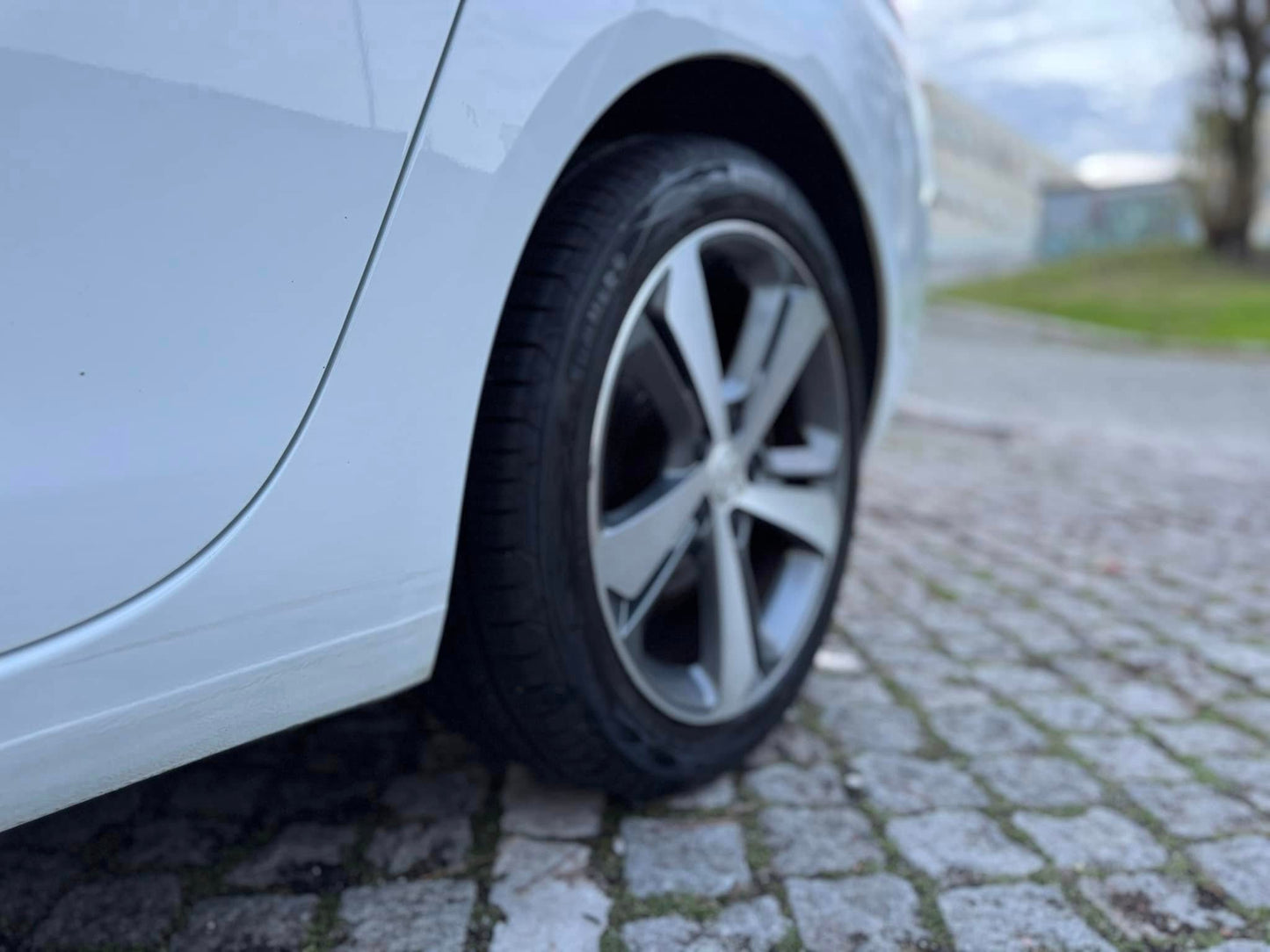 Peugeot 308 SW 1.2 e-THP 130cv Allure