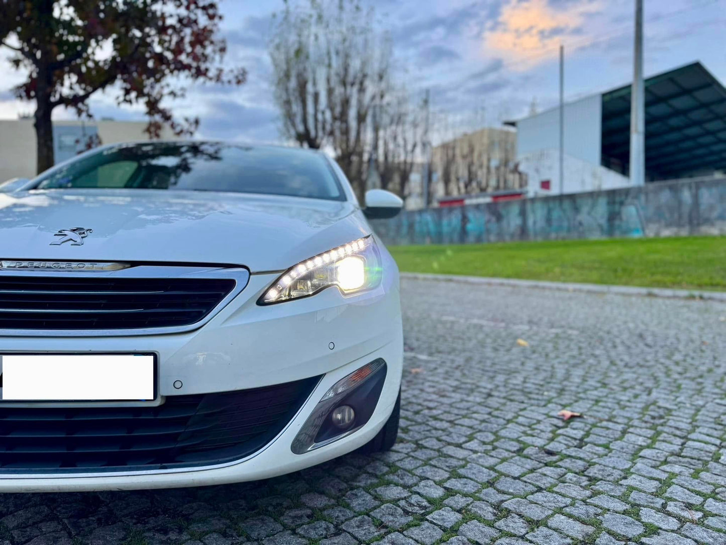 Peugeot 308 SW 1.2 e-THP 130cv Allure