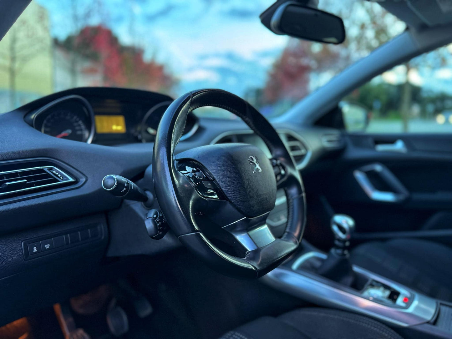 Peugeot 308 SW 1.2 e-THP 130cv Allure