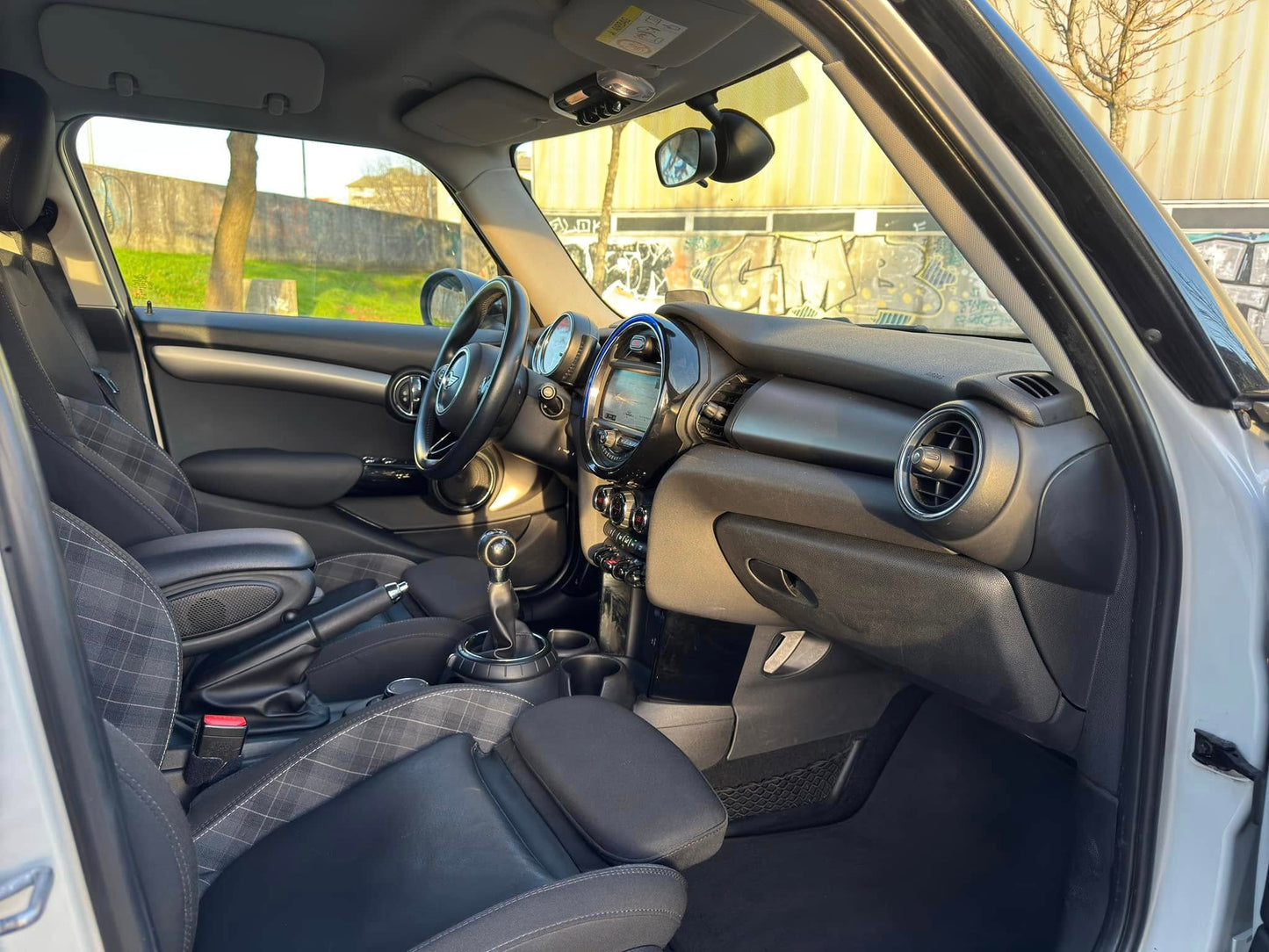 Mini 5 portas Cooper D 1.5d 116cv