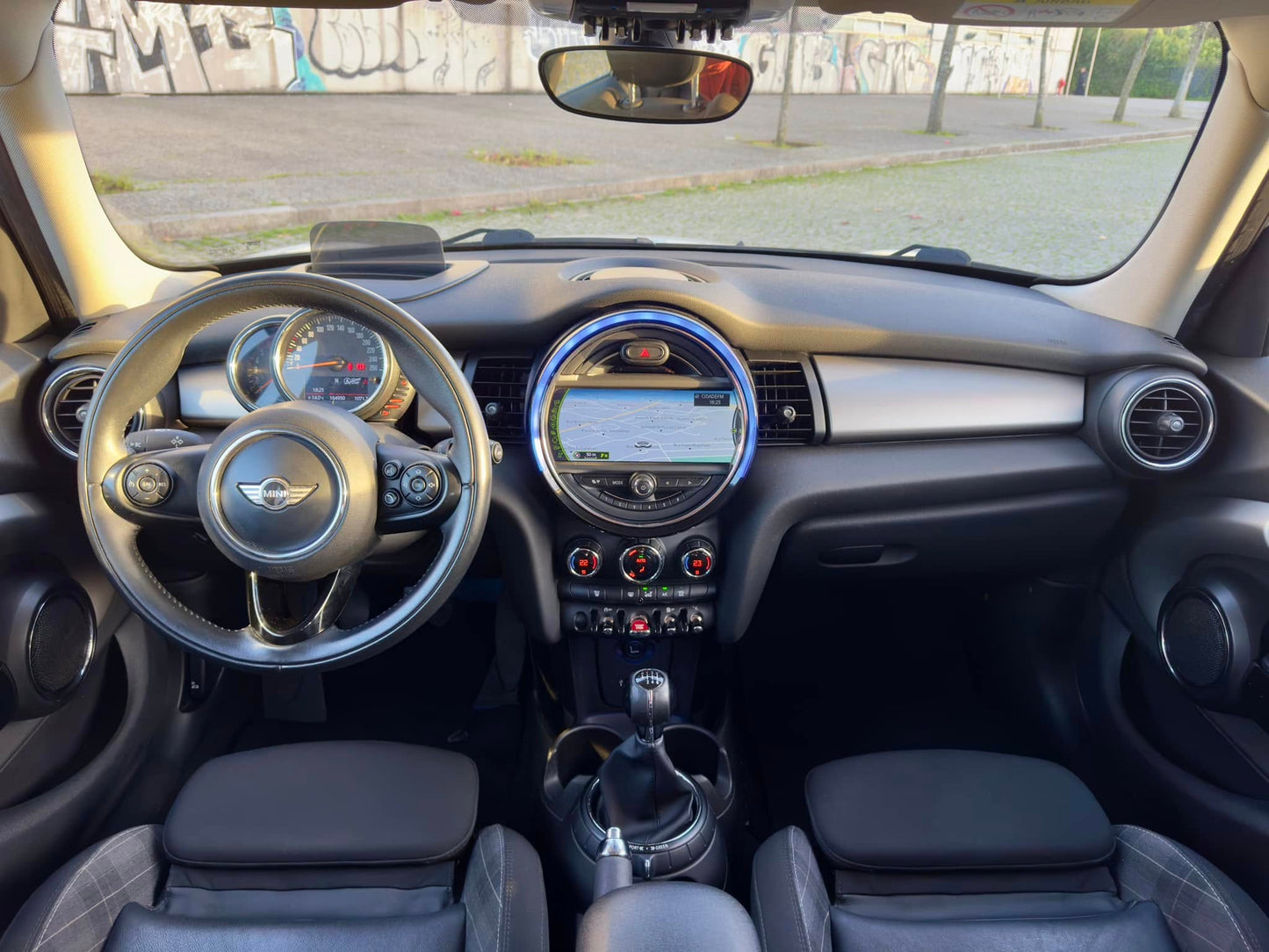 Mini 5 portas Cooper D 1.5d 116cv