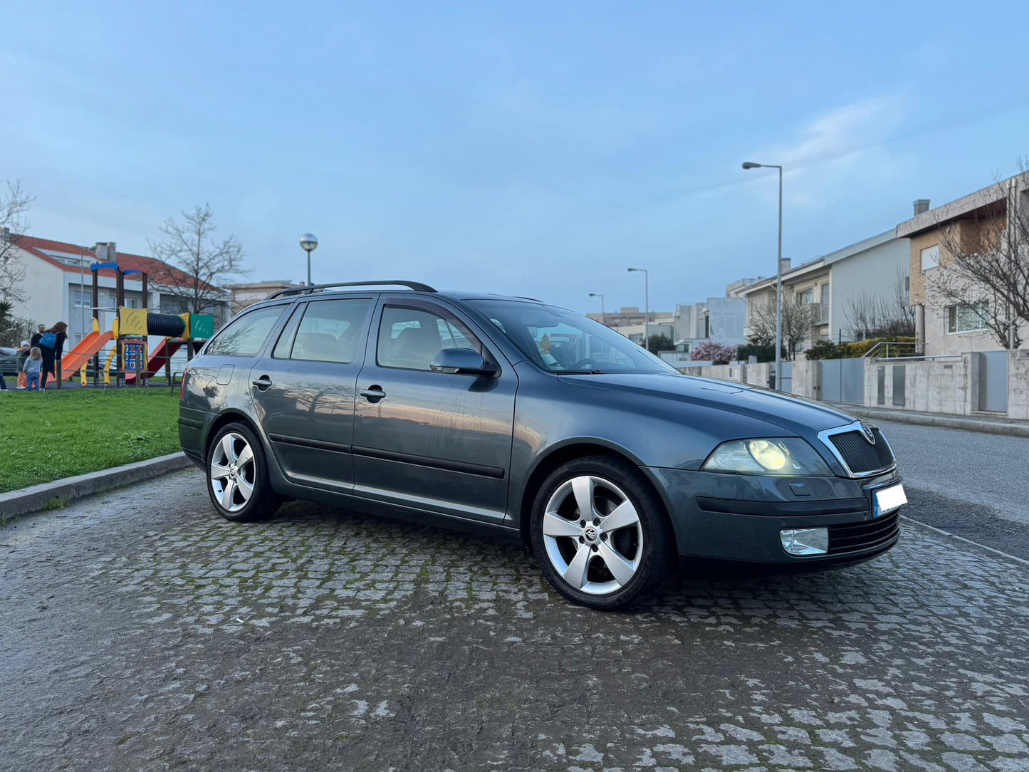 Skoda Octavia Break 2.0 TDI 140cv DSG