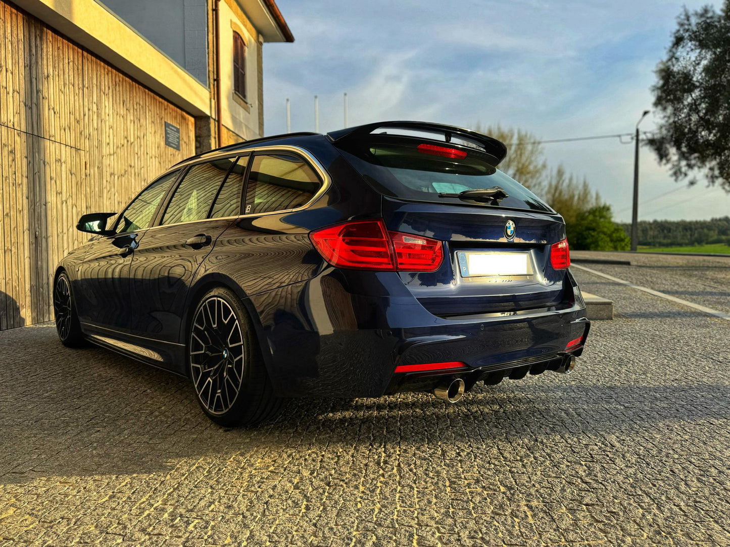 BMW F31 318d Touring Auto M Performance