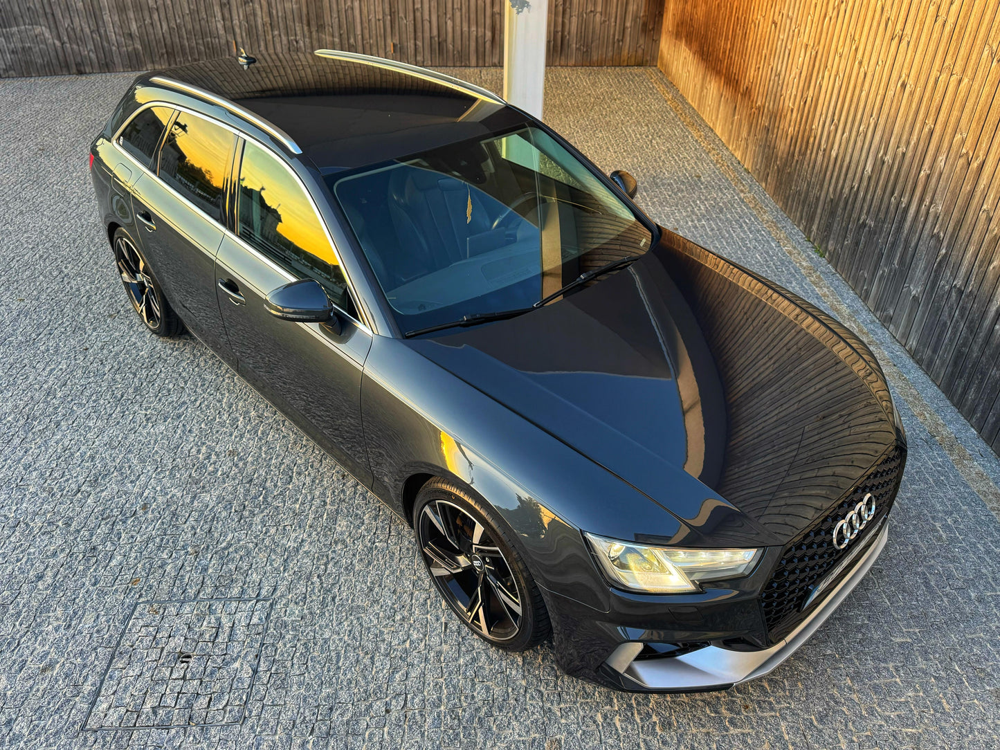 Audi A4 Avant 2.0 TDI Sport S Tronic Look RS4