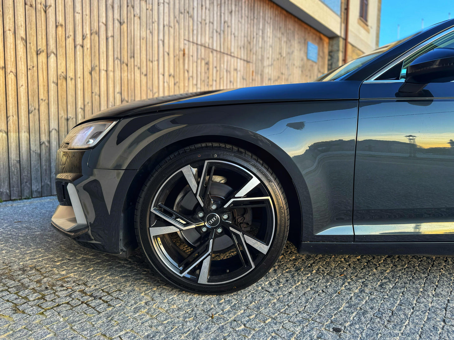 Audi A4 Avant 2.0 TDI Sport S Tronic Look RS4