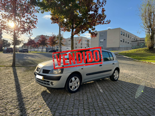Renault Clio 1.2 16v 75cv Privilege