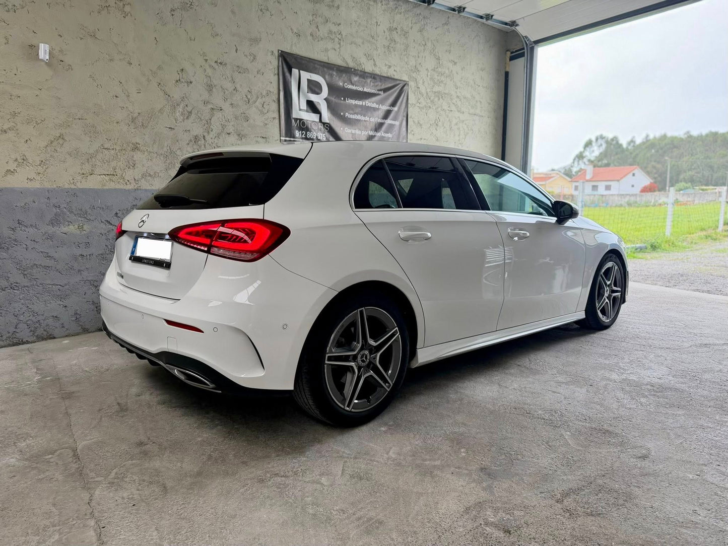 Mercedes-Benz A180d AMG Line