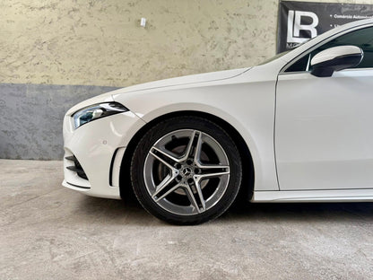 Mercedes-Benz A180d AMG Line
