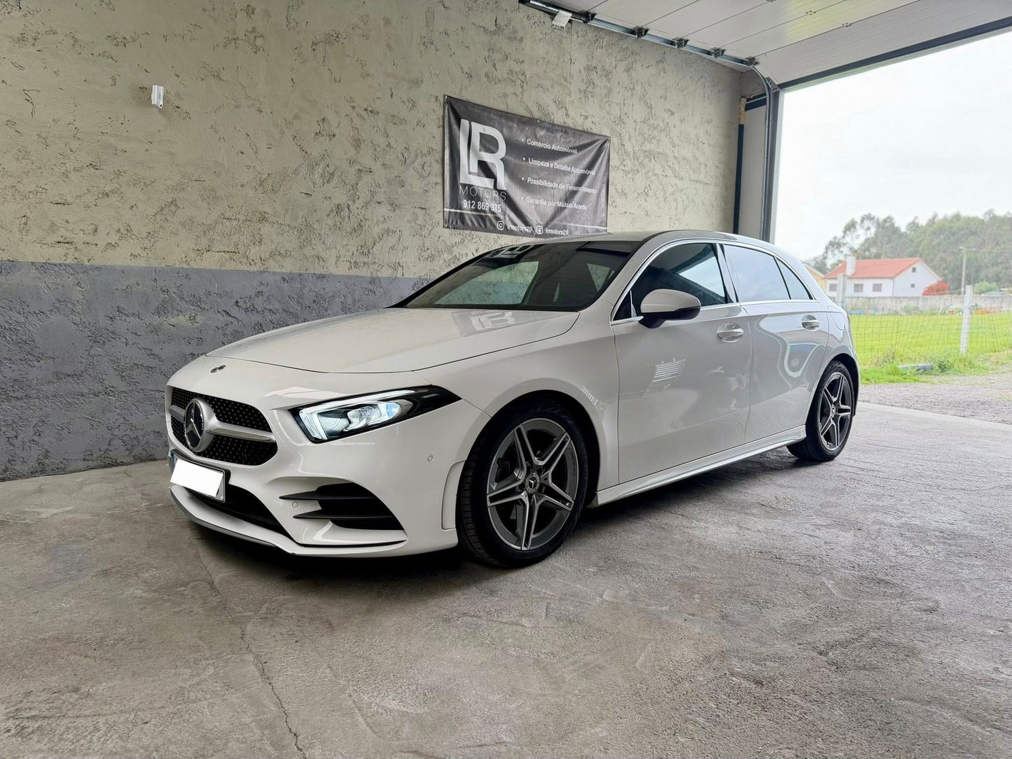 Mercedes-Benz A180d AMG Line