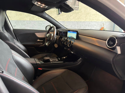 Mercedes-Benz A180d AMG Line