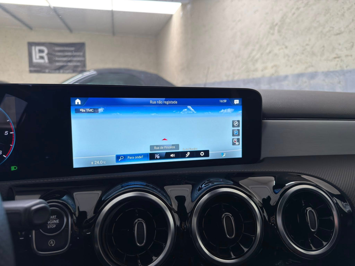 Mercedes-Benz A180d AMG Line