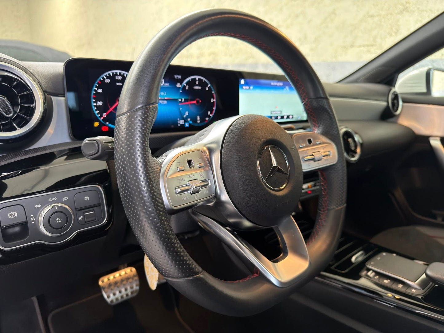 Mercedes-Benz A180d AMG Line